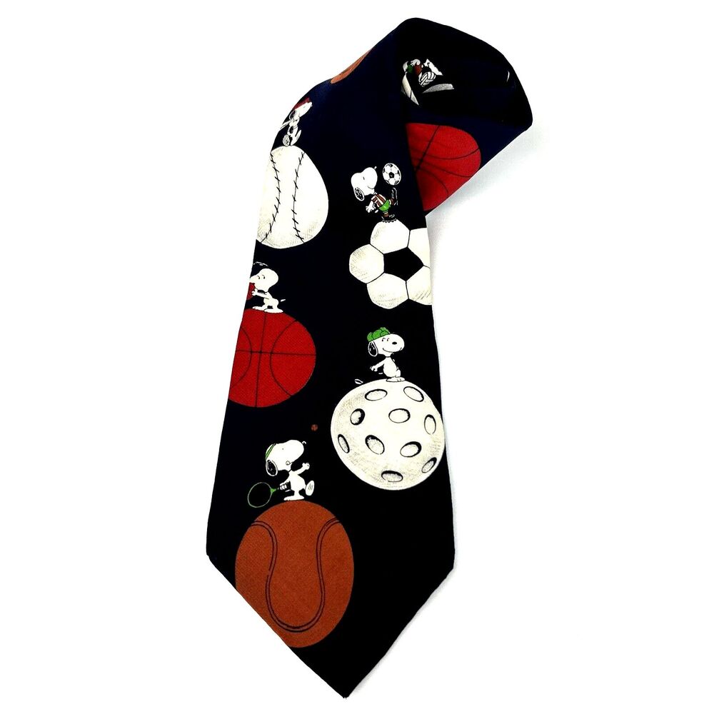 Vintage PEANUTS  Most Valuable Player Neck Tie Snoopy Sports